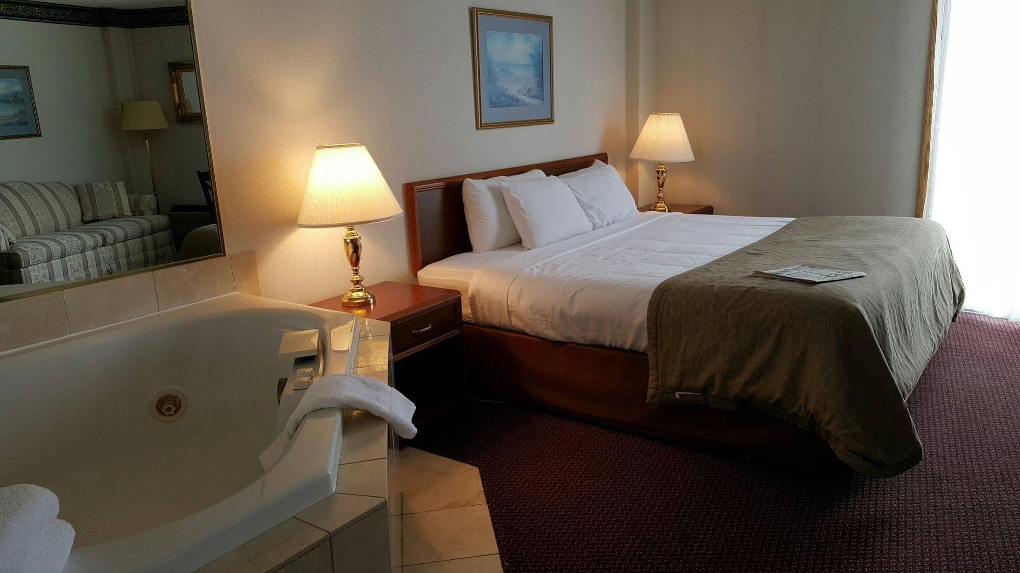 Best Western Plus Wausau Tower Inn Eksteriør billede